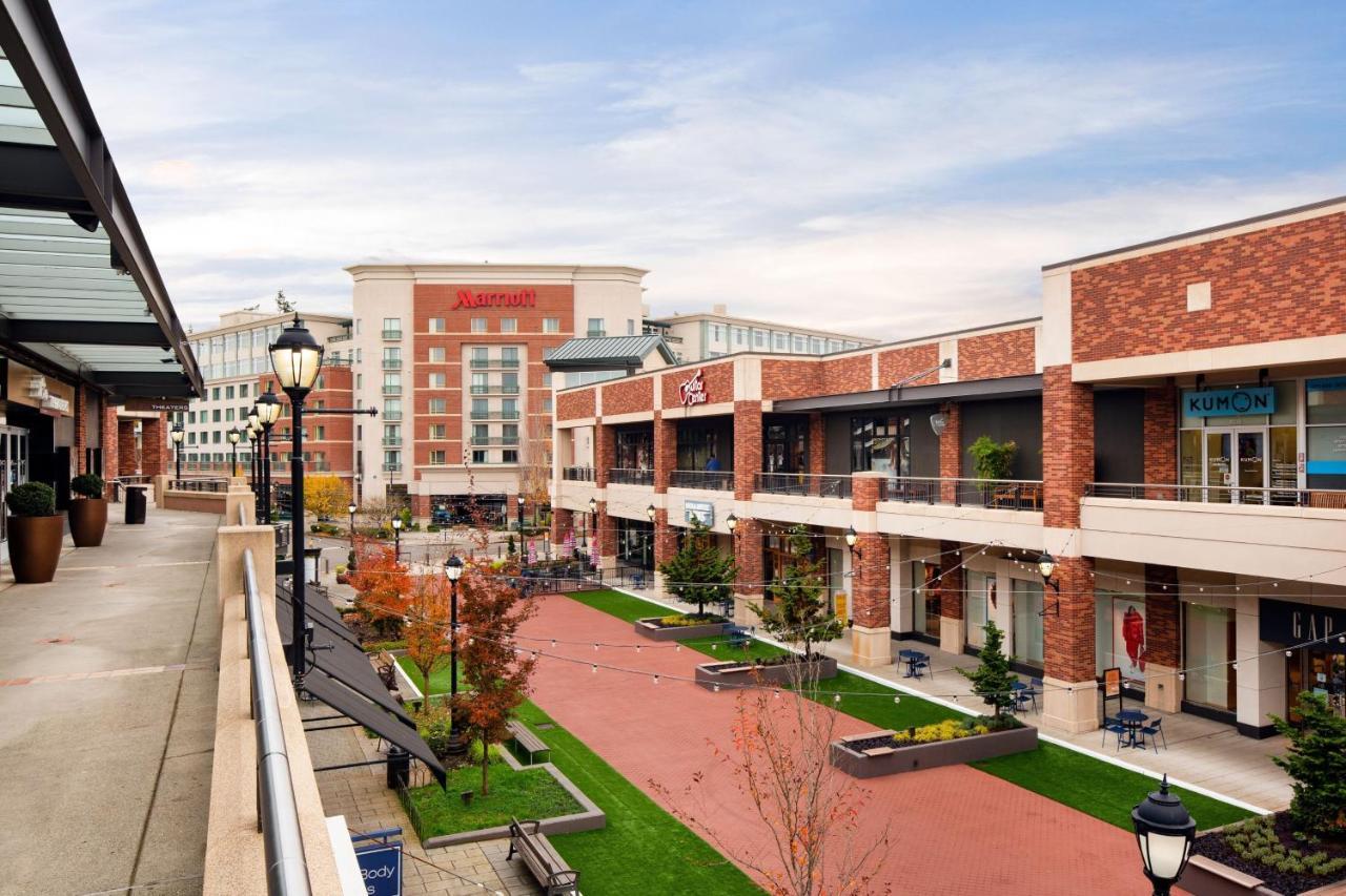 Отель Seattle Marriott Редмонд Экстерьер фото