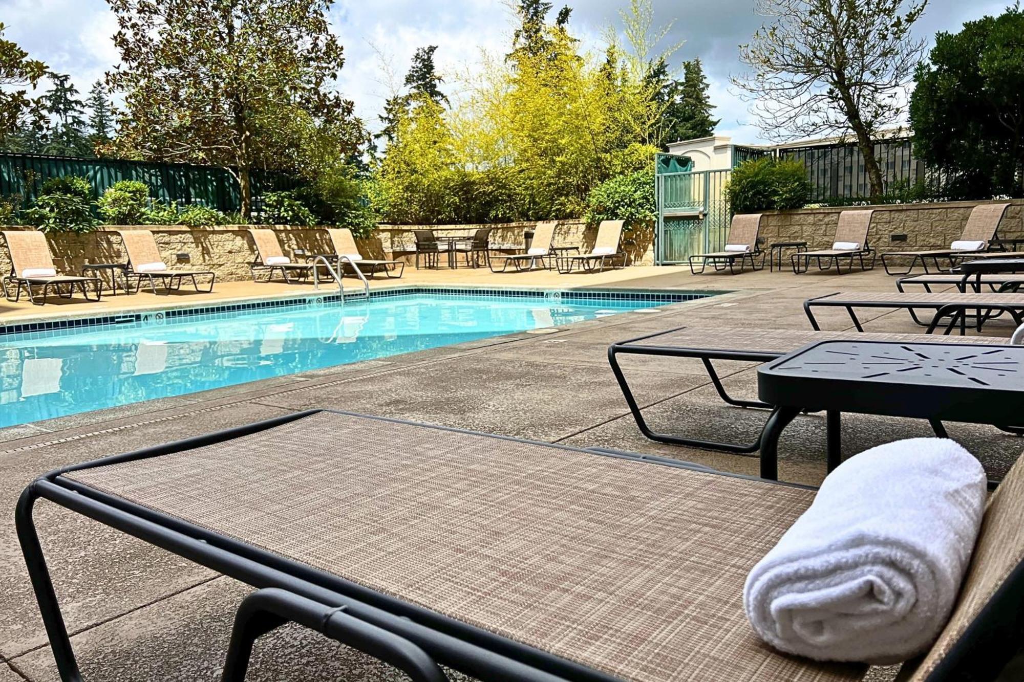 Отель Seattle Marriott Редмонд Экстерьер фото