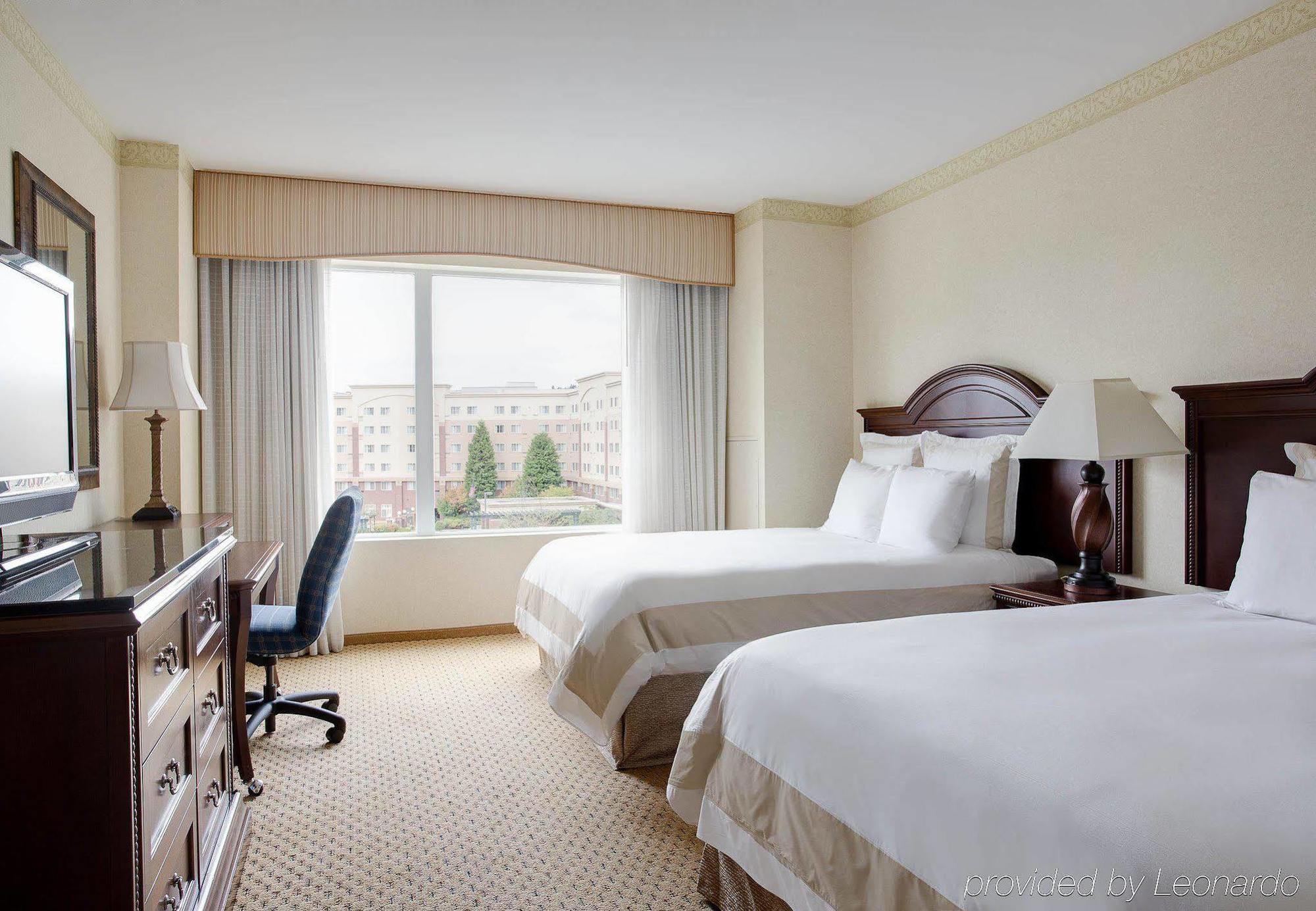 Отель Seattle Marriott Редмонд Экстерьер фото