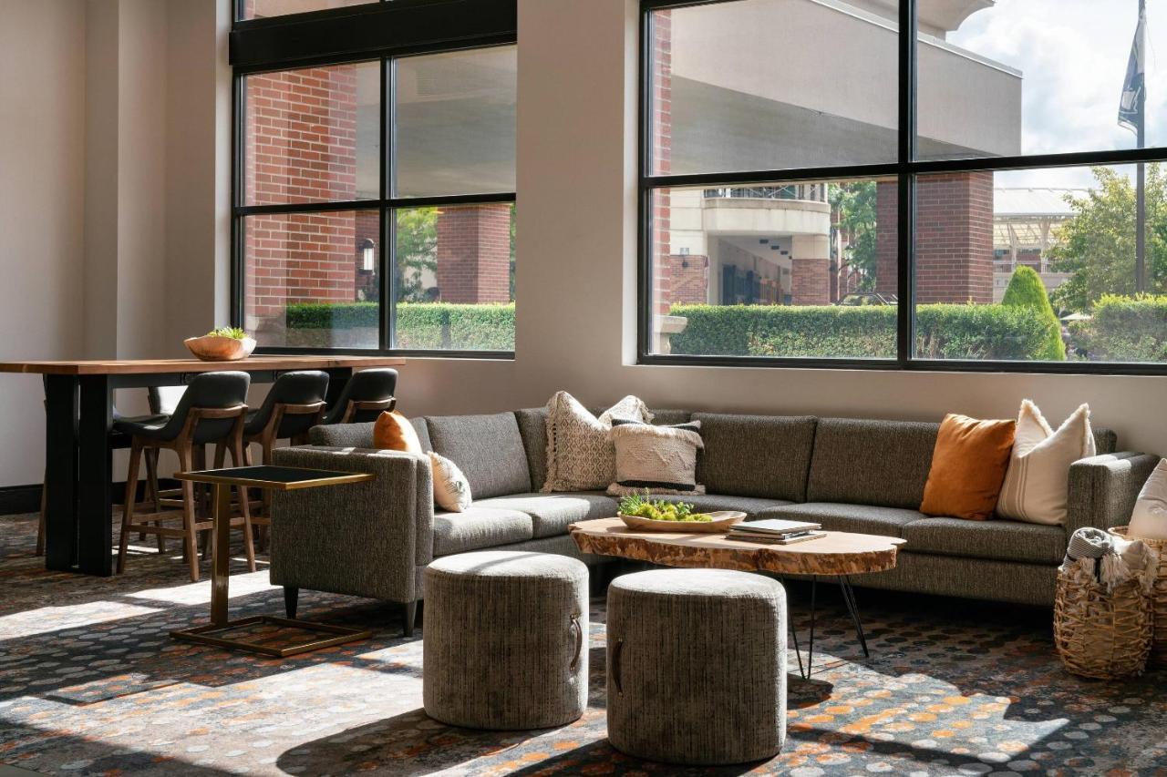 Отель Seattle Marriott Редмонд Экстерьер фото